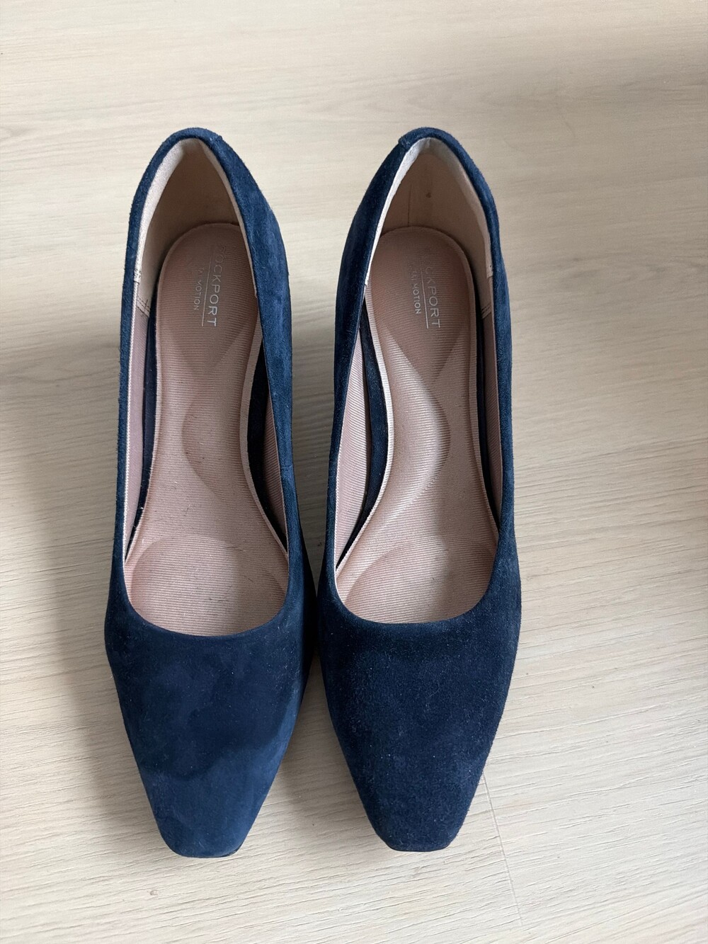 Rockport Total Motion Navy Suede 2” Heel Size 7M